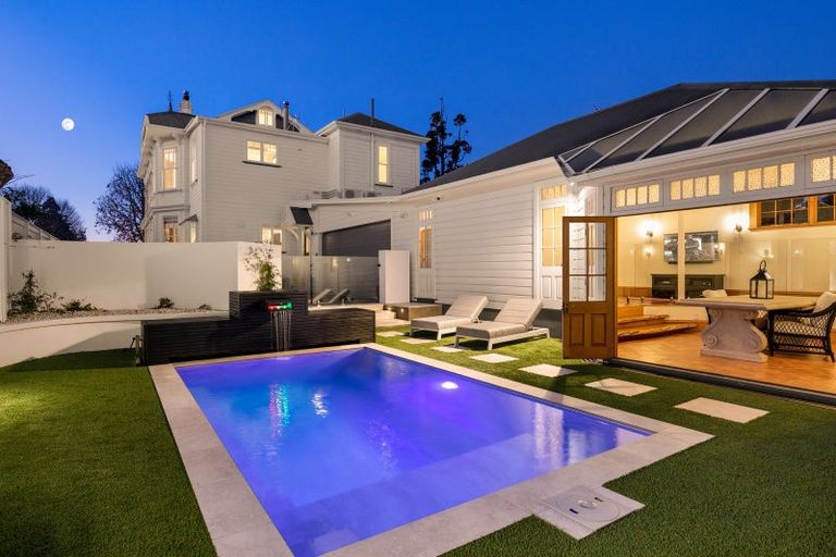 Photo of property in 46 Bronte Street, Nelson, 7010