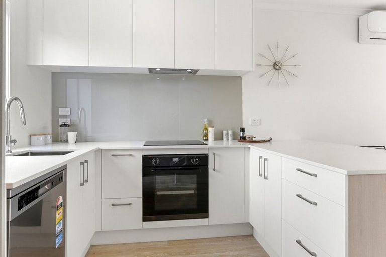 Photo of property in 62 Te Tihi Street, Wiri, 2104