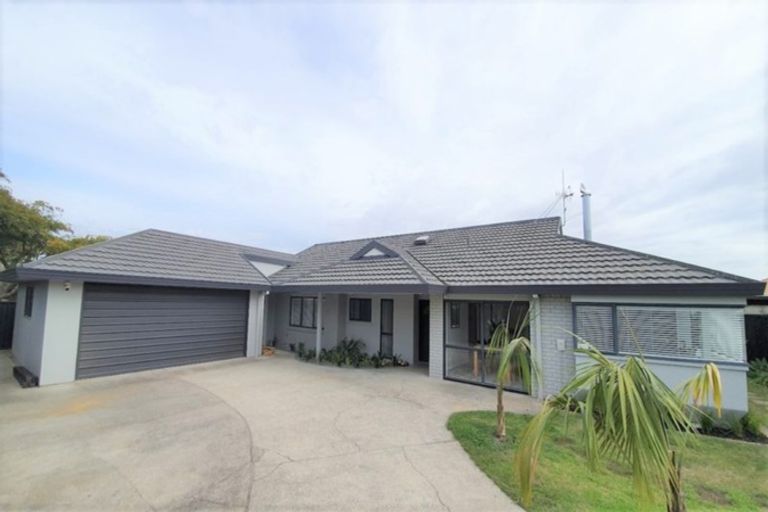 Photo of property in 52 Lotus Avenue, Mount Maunganui, 3116