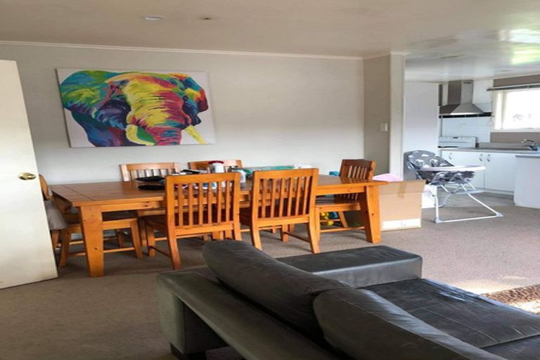 Photo of property in 7 Alma Street, Te Atatu South, Auckland, 0610