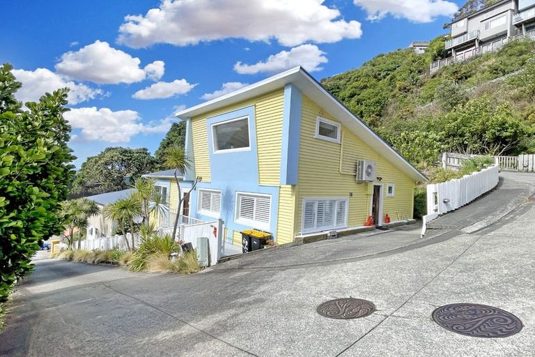 Photo of property in 15a Onslow Road, Khandallah, Wellington, 6035