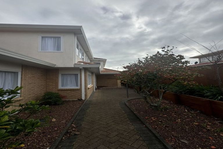 Photo of property in 22 Oliver Twist Avenue, Mellons Bay, Auckland, 2014