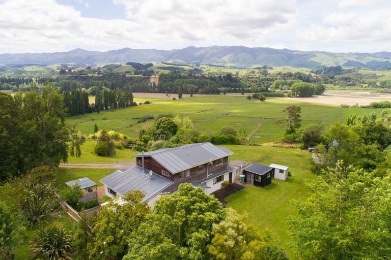 Photo of property in 1195a Pohangina Road, Pohangina, Ashhurst, 4884