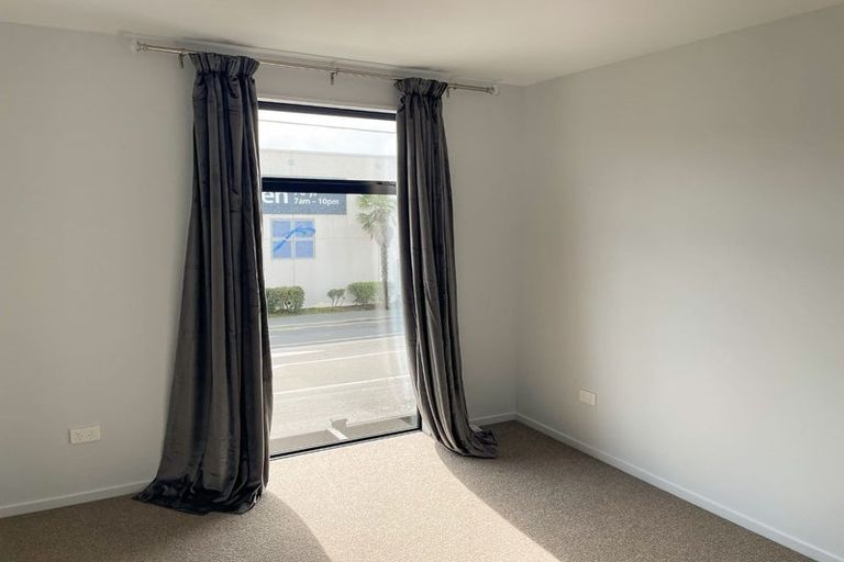 Photo of property in 6/18 New Brighton Road, Shirley, Christchurch, 8061