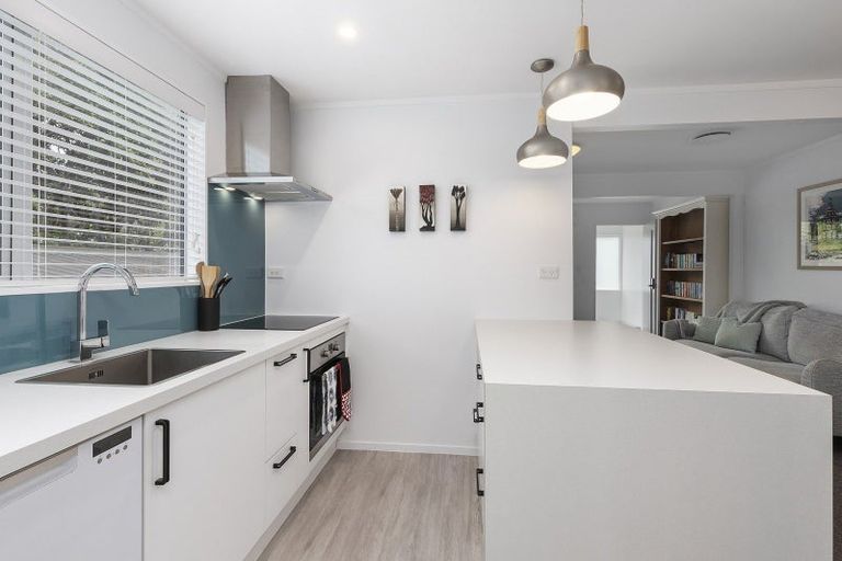 Photo of property in 18b Vasanta Avenue, Ngaio, Wellington, 6035