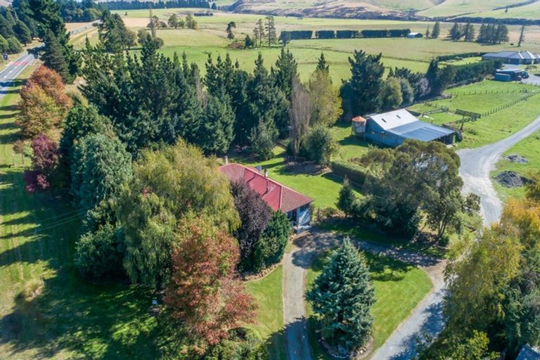 Photo of property in 2122 Fairlie Tekapo Road, Burkes Pass, Fairlie, 7987
