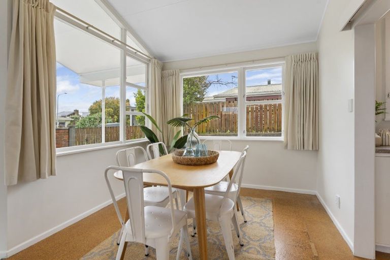 Photo of property in 22 Callender Terrace, Paraparaumu Beach, Paraparaumu, 5032