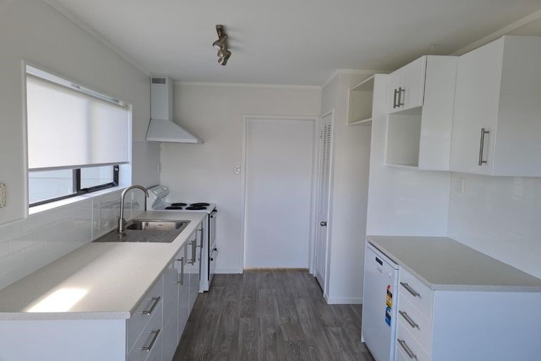 Photo of property in 2/48 Rawhiti Road, Manly, Whangaparaoa, 0930