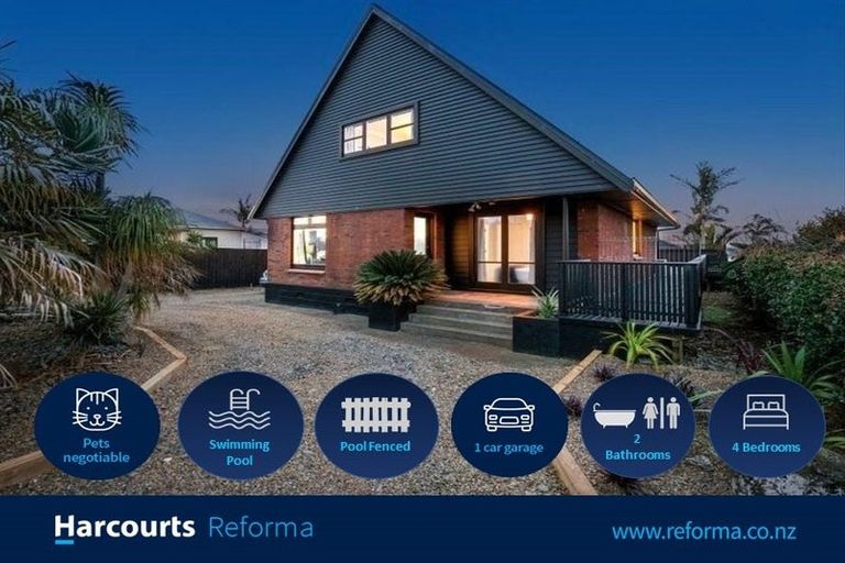 Photo of property in 241 Victoria Street West, Pukekohe, 2120