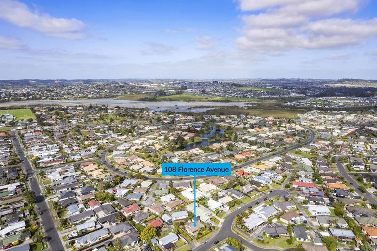 Photo of property in 108 Florence Avenue, Orewa, 0931
