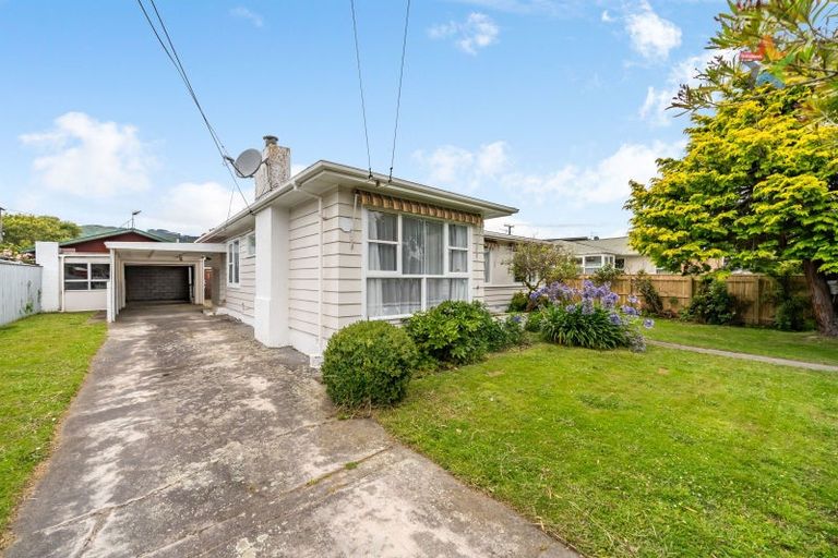 Photo of property in 4 Stamford Grove, Avalon, Lower Hutt, 5011