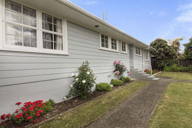 Photo of property in 5 Whitworth Road, Utuhina, Rotorua, 3015