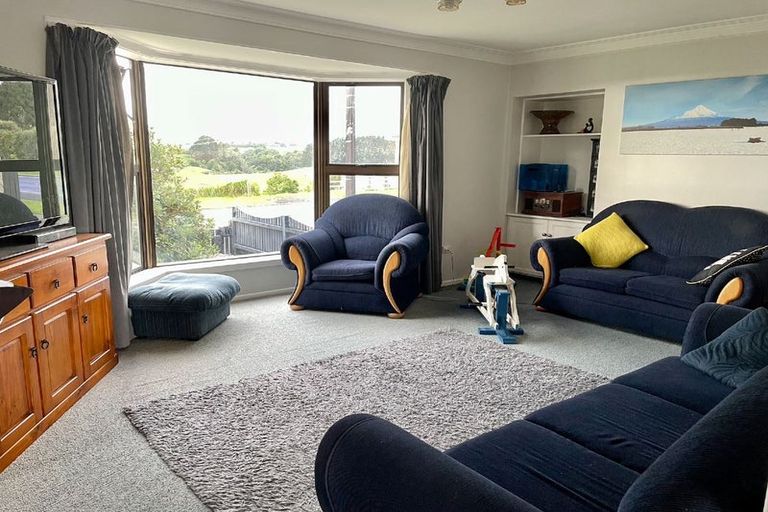 Photo of property in 476 Carrington Street, Upper Vogeltown, New Plymouth, 4310