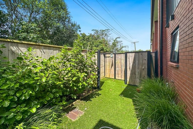 Photo of property in 7/12 Biddle Crescent, Taita, Lower Hutt, 5011