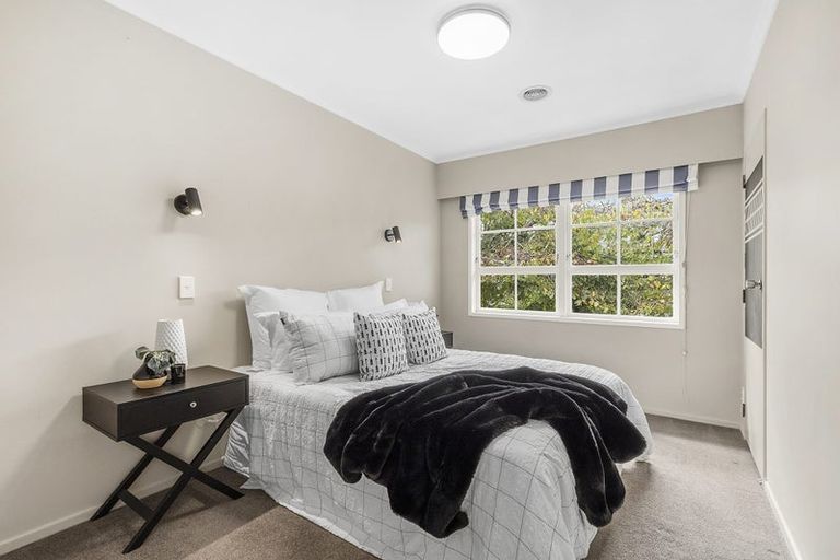 Photo of property in 8 Saint Annes Square, Tawa, Wellington, 5028