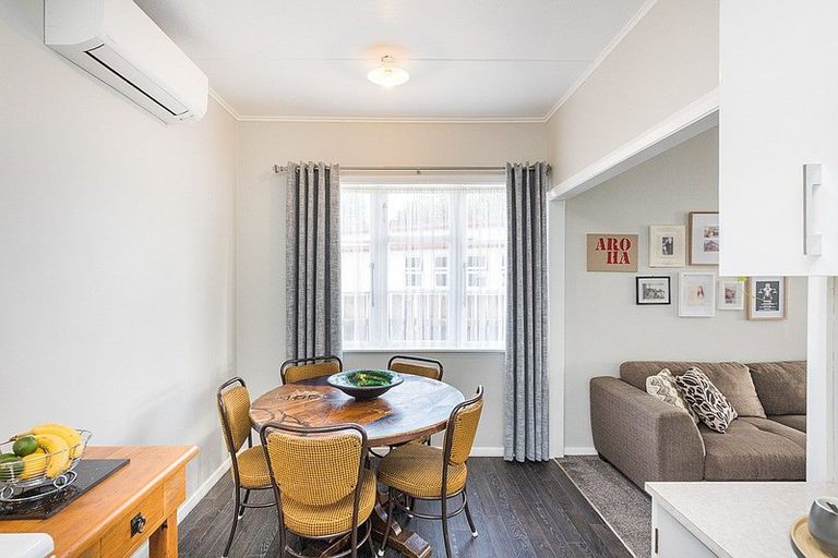 Photo of property in 35 Kauri Street, Roslyn, Palmerston North, 4414