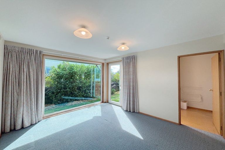 Photo of property in 2/4 Sulby Road, Cashmere, Christchurch, 8022