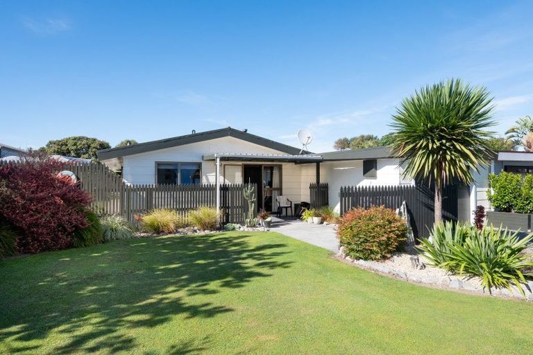 Photo of property in 8/10 Clifton Road, Haumoana, 4102