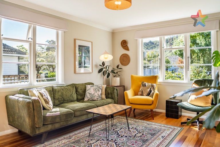 Photo of property in 126 Kowhai Street, Naenae, Lower Hutt, 5011