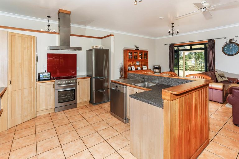 Photo of property in 221 Dominion Road, Tuakau, 2121