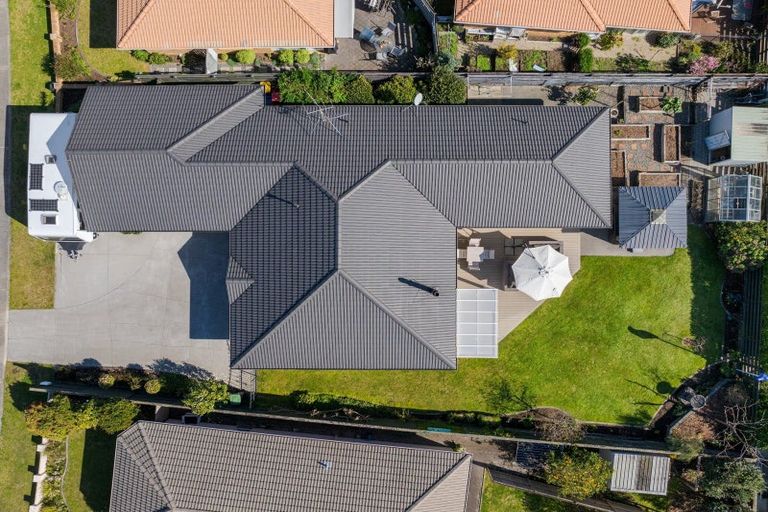 Photo of property in 18 Lotus Avenue, Mount Maunganui, 3116