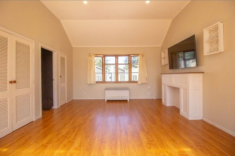 Photo of property in 11 Ramwall Place, Weymouth, Auckland, 2103