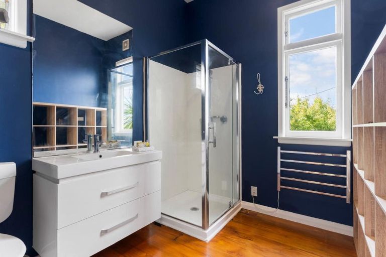 Photo of property in 12 Birkley Road, Bayswater, Auckland, 0622