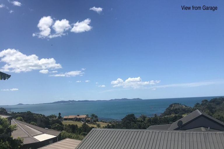 Photo of property in 25 Bay View Road, Cable Bay, 0420