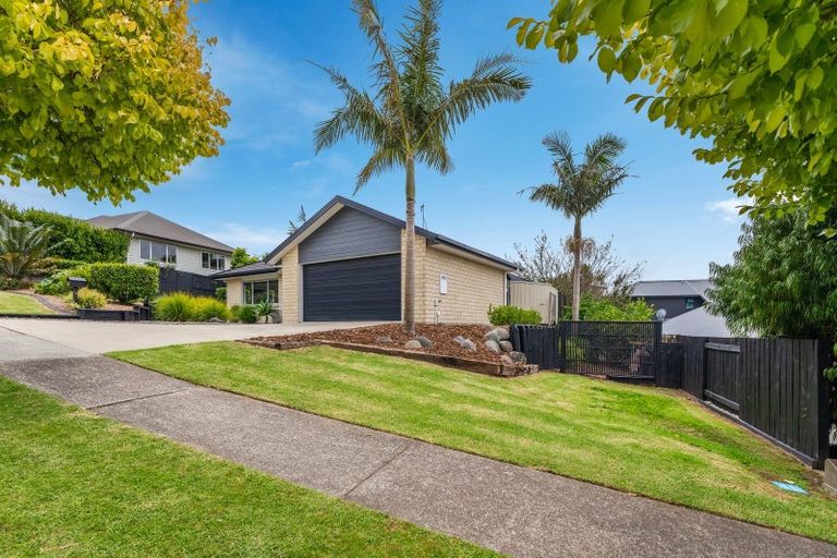Photo of property in 9 Adler Drive, Ohauiti, Tauranga, 3112