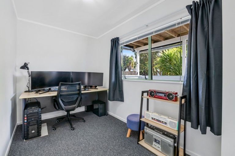 Photo of property in 53 Ferry Road, Arkles Bay, Whangaparaoa, 0932