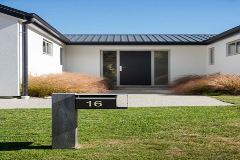 Photo of property in 16 Regent Street, Lower Shotover, Queenstown, 9304