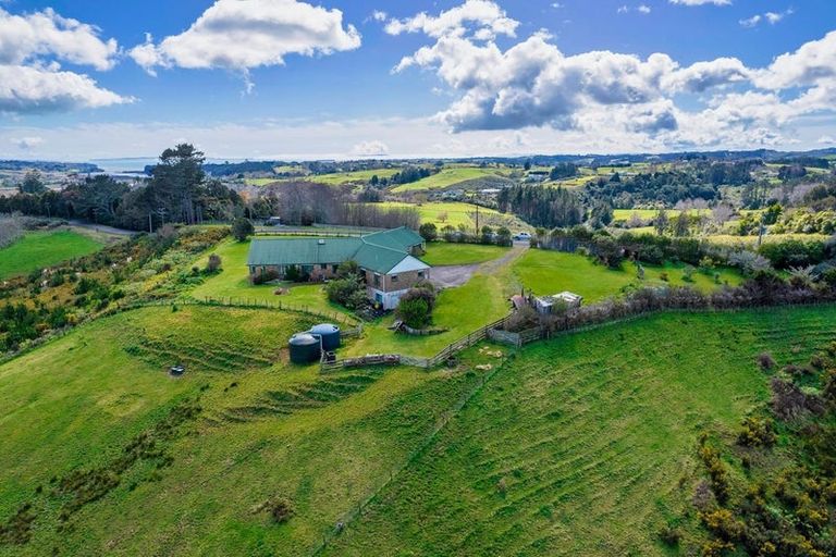 Photo of property in 91 Trig Road, Whitford, Howick, 2571