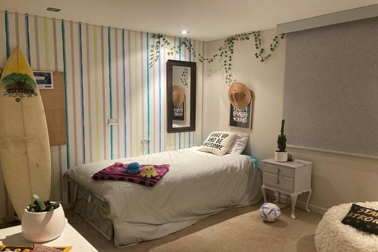 Photo of property in 12 Sackville Street, Fitzroy, New Plymouth, 4312