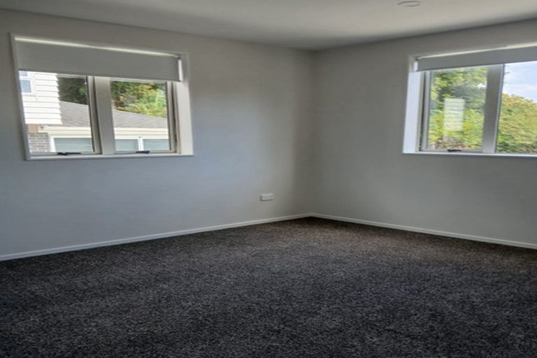 Photo of property in 2/44 Everglade Drive, Goodwood Heights, Auckland, 2105