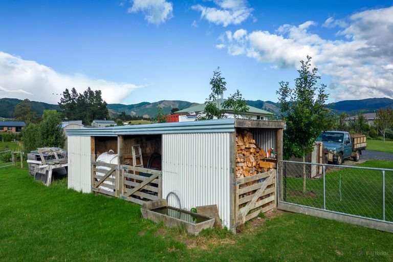 Photo of property in 17 Bakers Road, Waimate, 7978