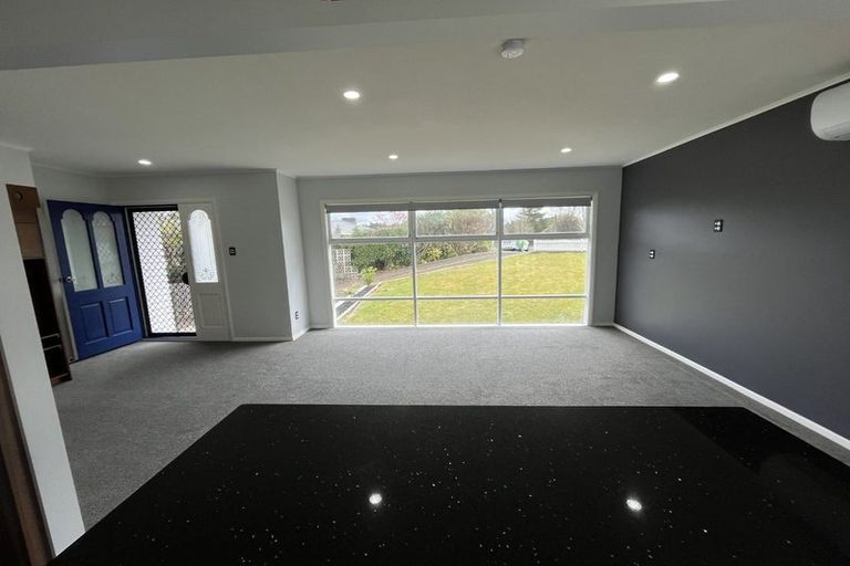 Photo of property in 1 Kingsway Crescent, Forest Lake, Hamilton, 3200