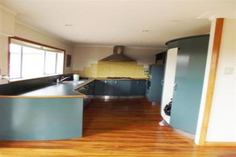 Photo of property in 2 Shortland Street, Lower Vogeltown, New Plymouth, 4310