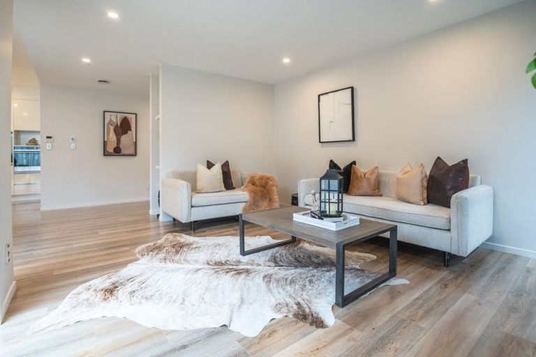 Photo of property in 23 Reserva Crescent, Kumeu, 0810