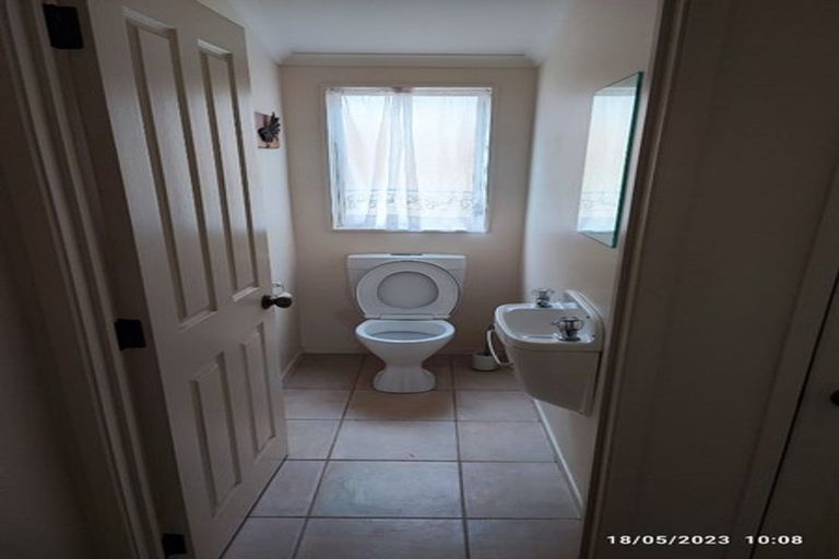 Photo of property in 33a Baird Street, Howick, Auckland, 2014