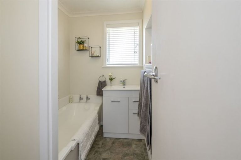Photo of property in 21 Burn Street, Levin, 5510