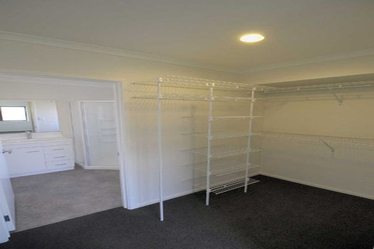 Photo of property in 62 Shillingford Boulevard, Rolleston, 7615