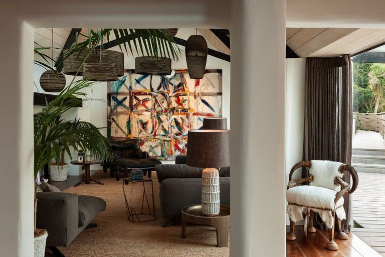 Photo of property in 3 Maramanui Way, Karaka Bays, Wellington, 6022