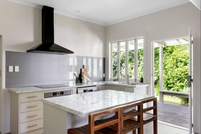 Photo of property in 49 Ayton Street, Mangapapa, Gisborne, 4010