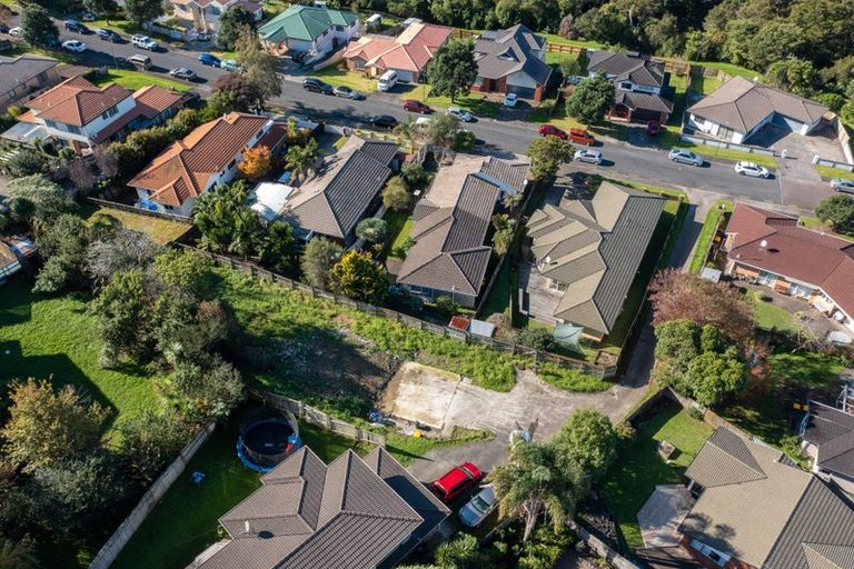 Photo of property in 16 Millstream Drive, Henderson, Auckland, 0610