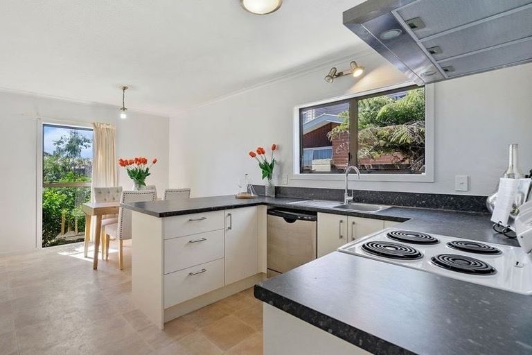 Photo of property in 5 Loreto Place, Hornby, Christchurch, 8042