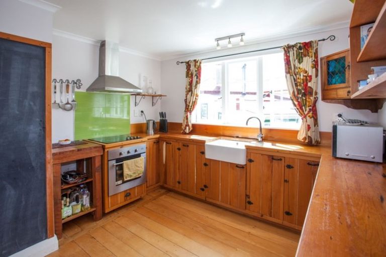 Photo of property in 824 Rolleston Street, Thames, 3500