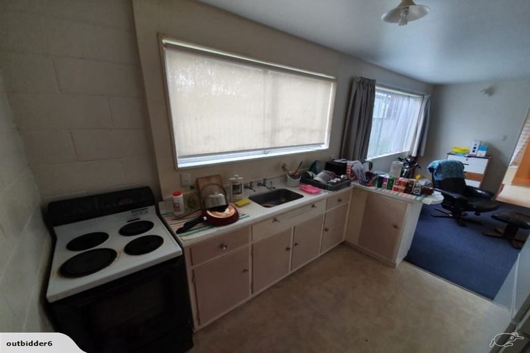 Photo of property in 1/158 Kings Crescent, Hutt Central, Lower Hutt, 5010