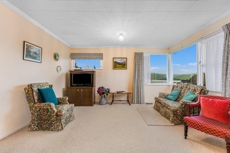Photo of property in 40 Spinnaker Drive, Whitby, Porirua, 5024