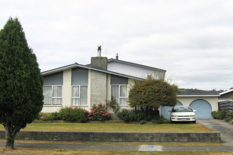 Photo of property in 34 Brightwater Crescent, Totara Park, Upper Hutt, 5018