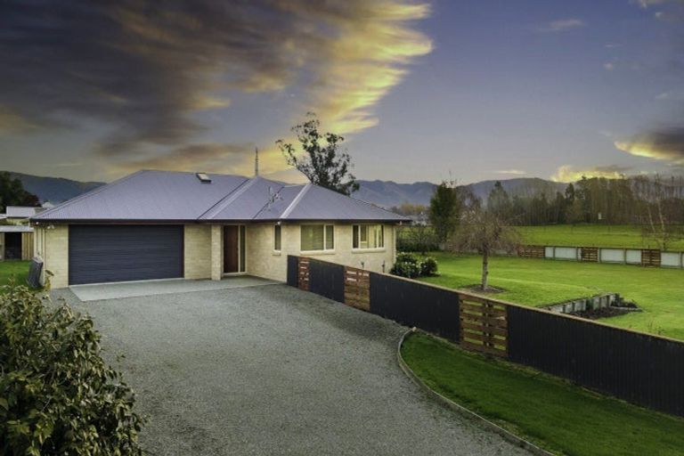 Photo of property in 17 Bond Street, Waimate, 7924